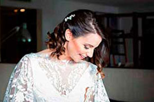peinado para boda civil con pelo suelto y corto